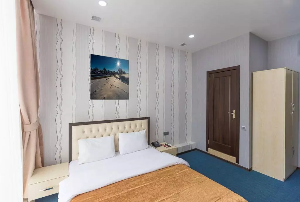 Asena Hotel_baku_shabavizparvaz_09.jpg